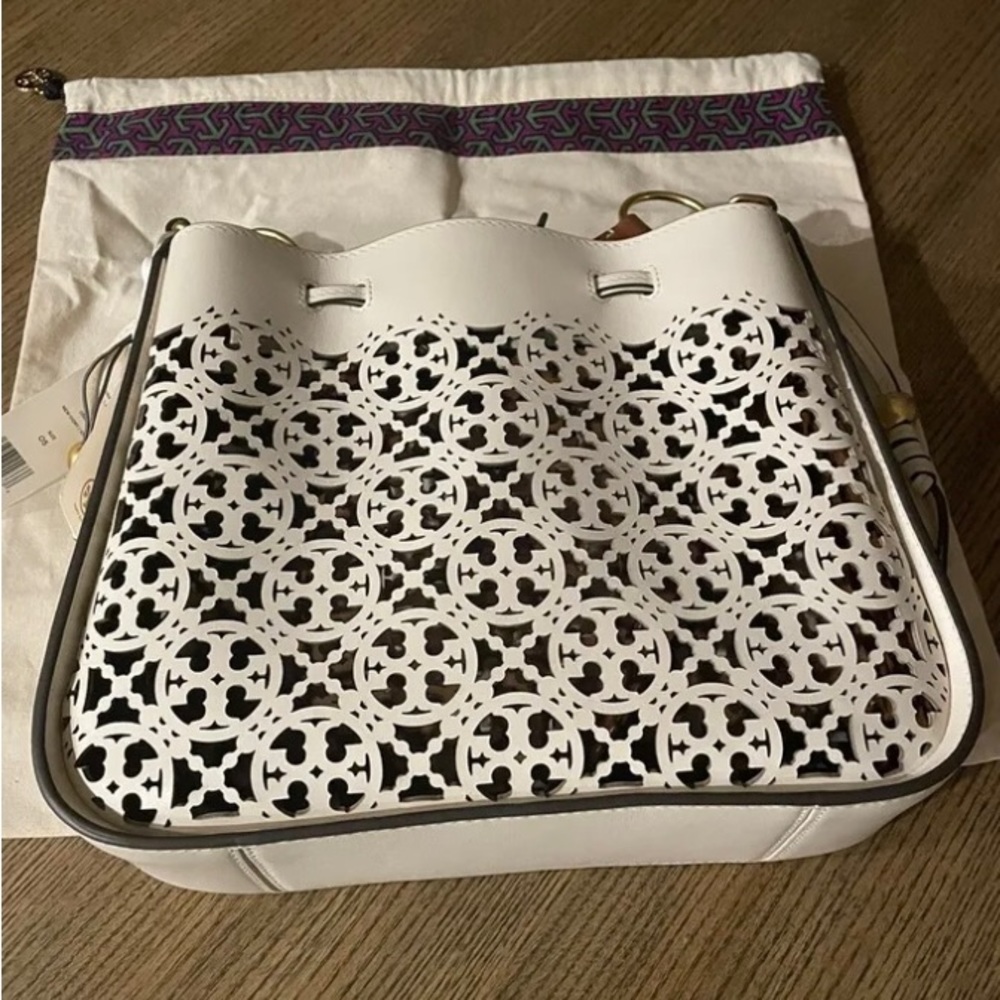 Tory Burch lazar bell bag 🔥🔥🔥🔥🔥SALE🔥🔥🔥🔥